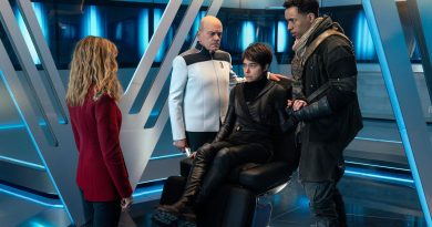 Akademi öğrencileri tehlikede, Frakes yönetmen koltuğunda!