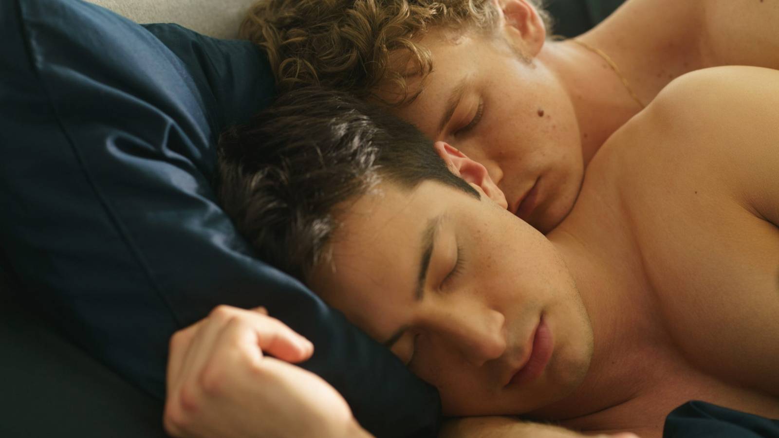 Yazım devam ediyor, yeni dizi heyecan yaratıyor