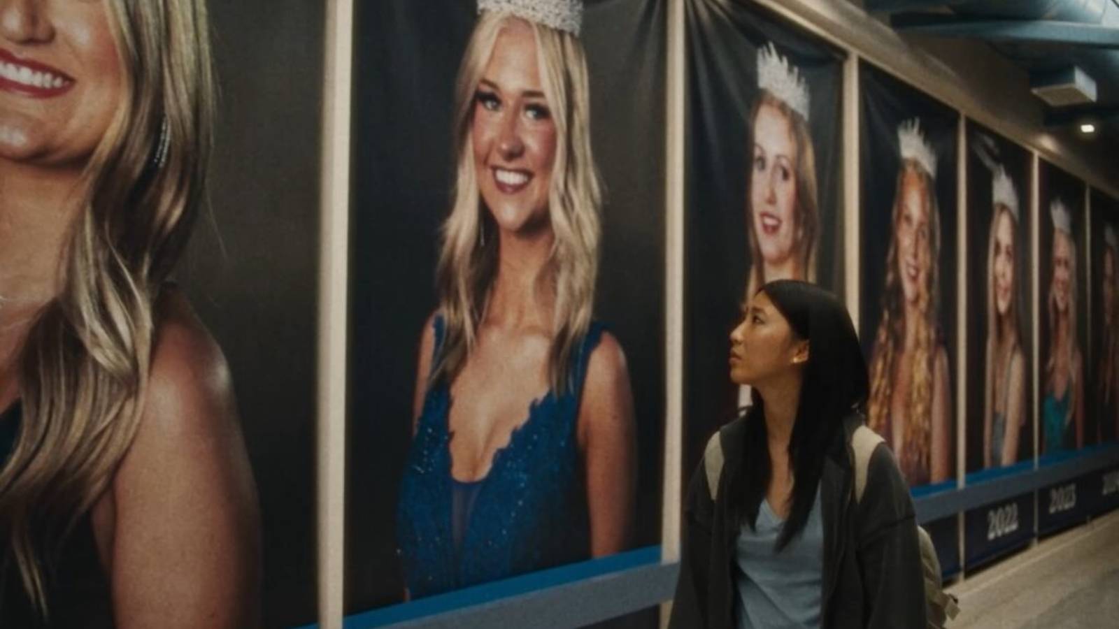 Yabancılaşma, kimlik arayışı, çarpık ayna, gençlik sancısı