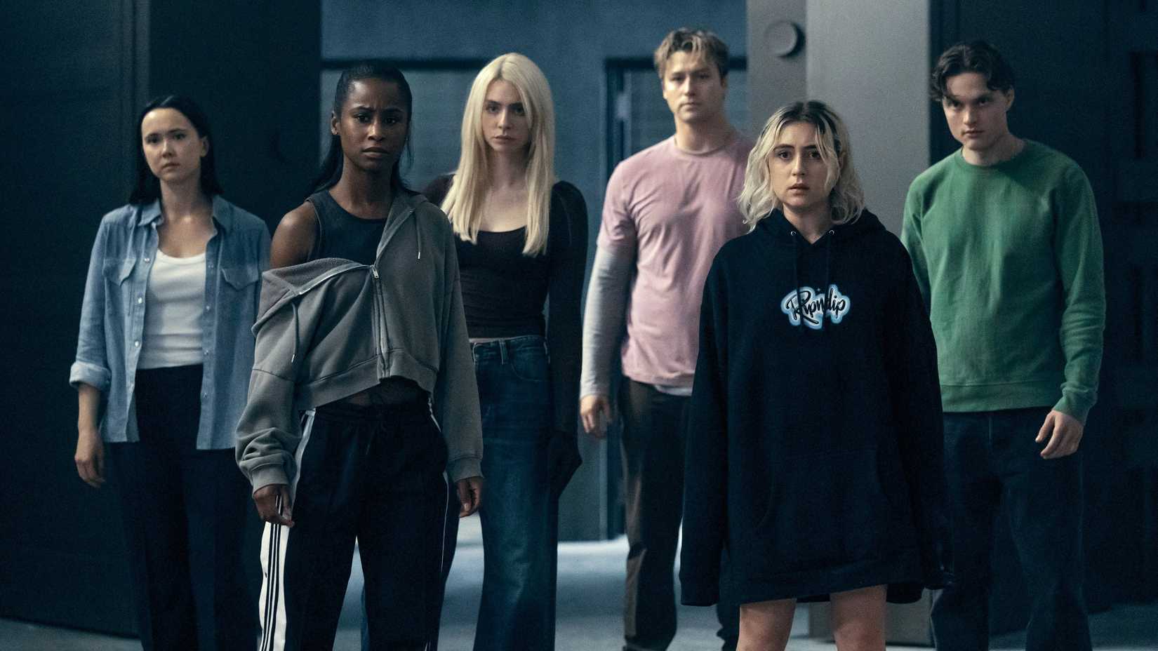 Yeni kahramanlar, yeni güçler, aynı karanlık dünya