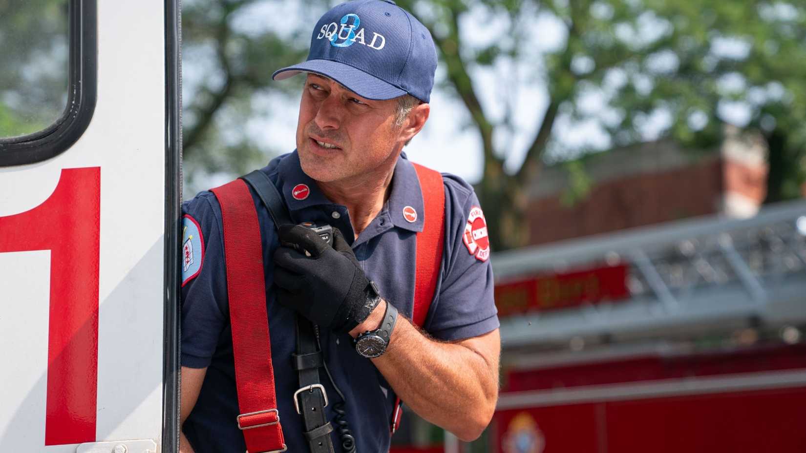 Yangın evi değişiyor, ekip mücadele ediyor, yeni başlangıçlar