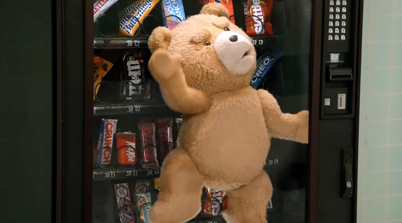 Gözler ekrana kilitlenmiş, heyecan dorukta!