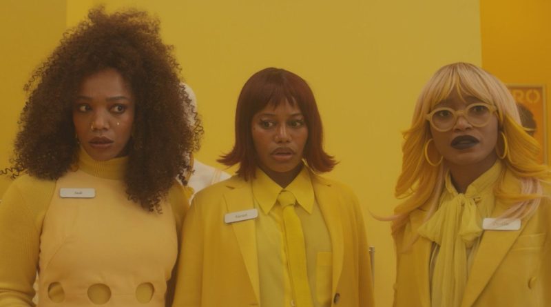 Kaos, dans ve kapitalizmin absürt yüzü ekrana yansıyor