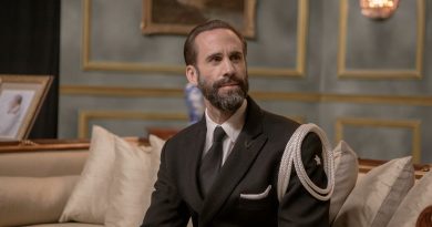 Distopya evrildi, ekran hikayeyi derinleştirdi