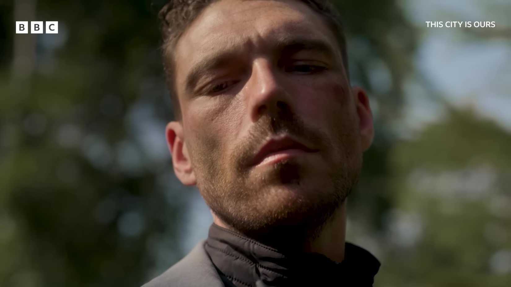 Karanlık sokaklar, karmaşık ilişkiler, beklenmedik ihanetler