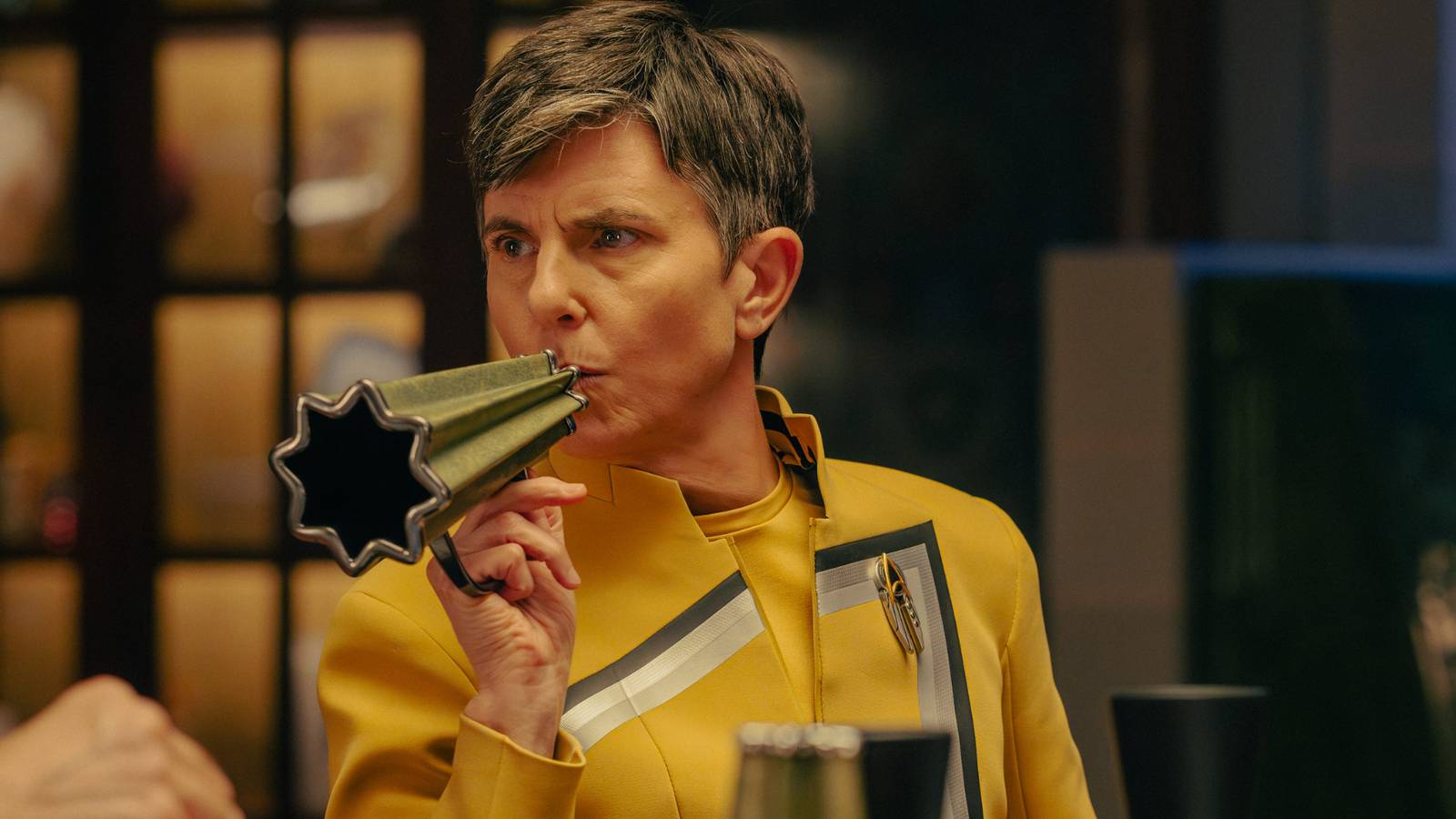 Gösteri, gizemli semboller ve anlamlar taşıyordu