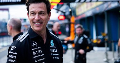 Ön sıra lock-out'u, Mercedes coşkulu!