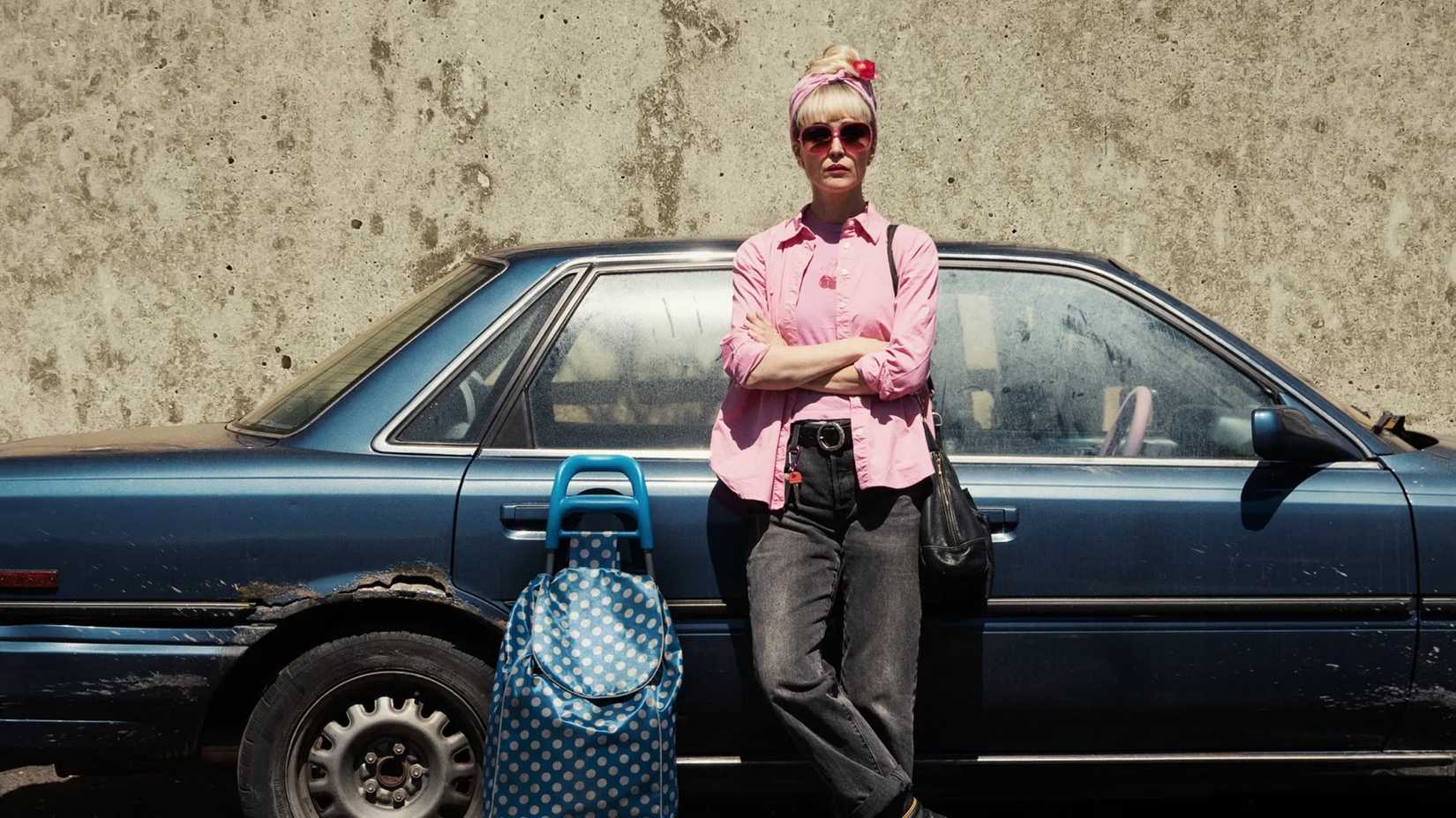 Hayatın beklenmedik dönüşleri, güçlü kadın portresi