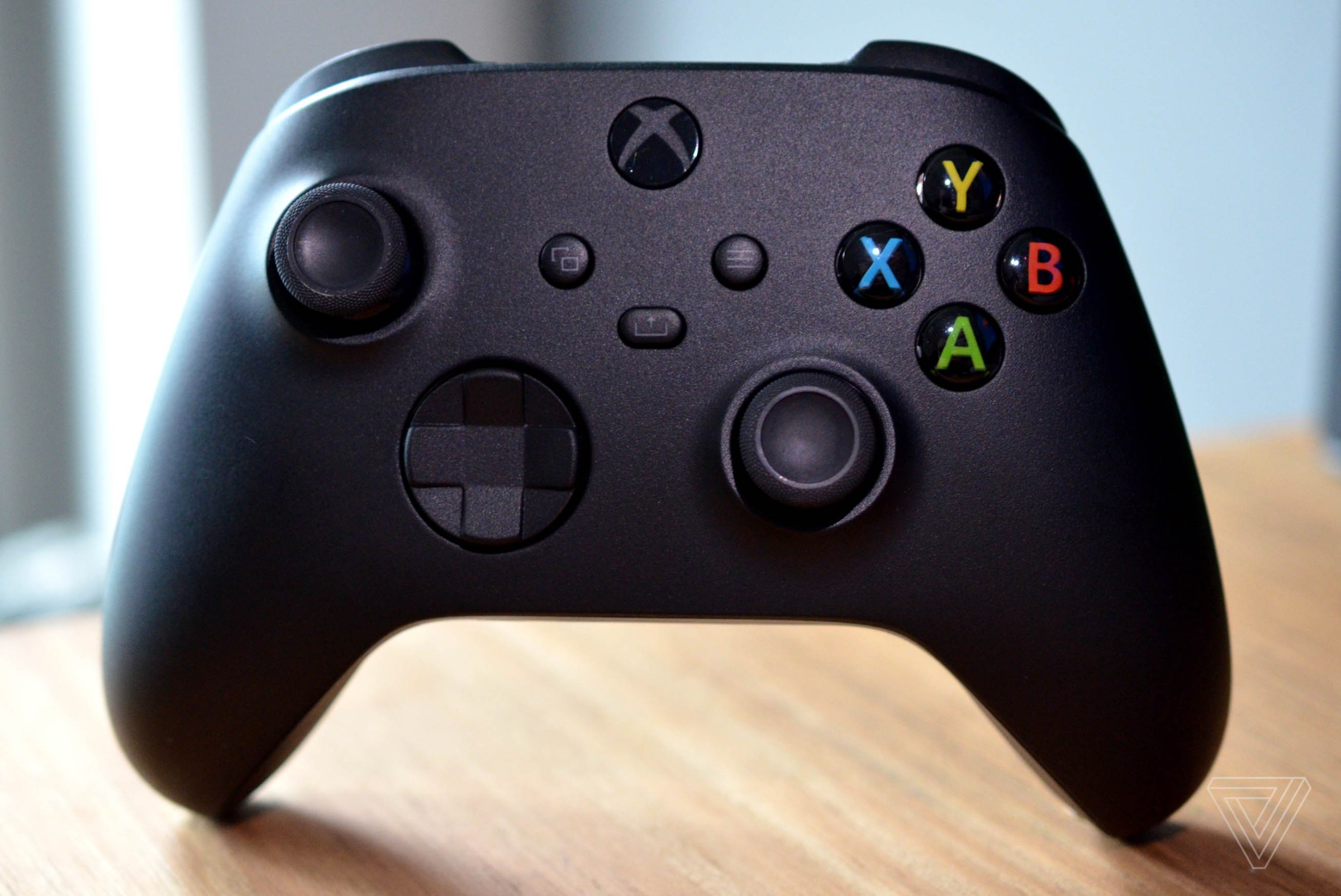 Oyun tutkunlarına müjde: Xbox denetleyicisi indirimde!