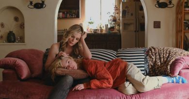 Aile sırları, komedi ve beklenmedik zenginlikler