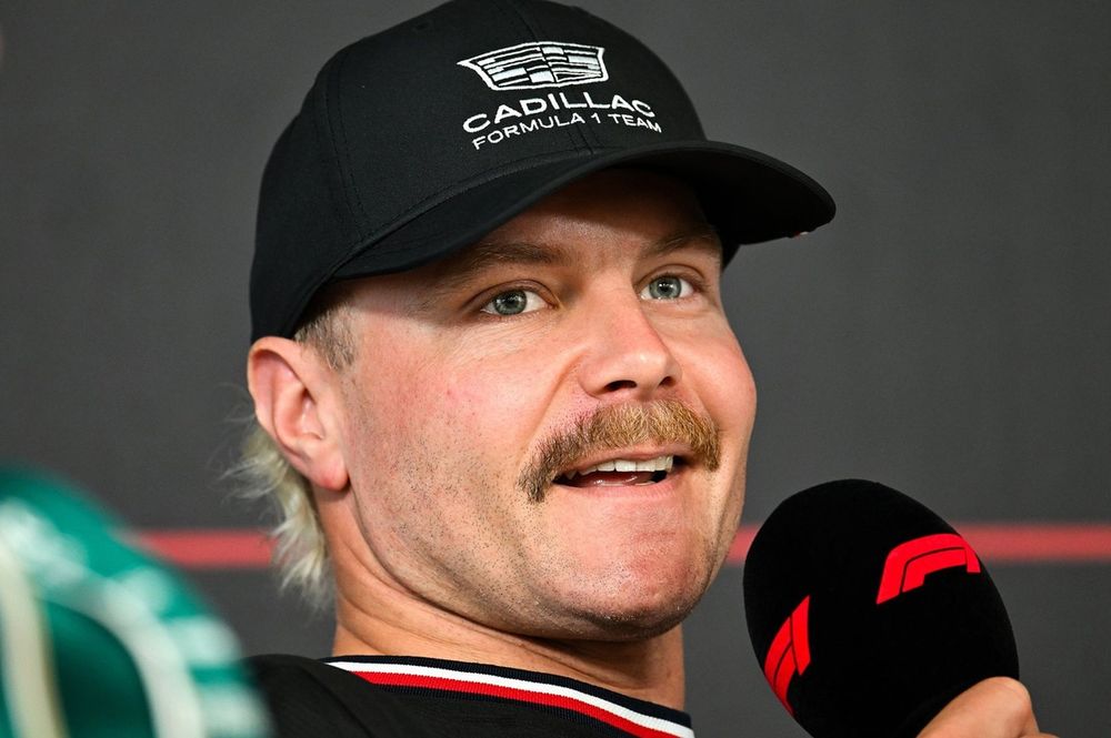 Cadillac ile geri dönen Bottas, Aston Martin'e gönderme yaptı