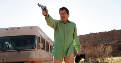 Hızlı tempolu diyaloglar, gerilim dorukta, izleyiciyi içine çekiyor