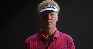 Golf sahaları, kahkahalar ve absürt eğlence!