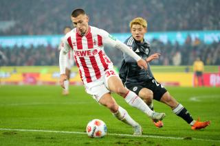 Tribünler doldu, heyecan tavan yaptı, maç başlıyor!