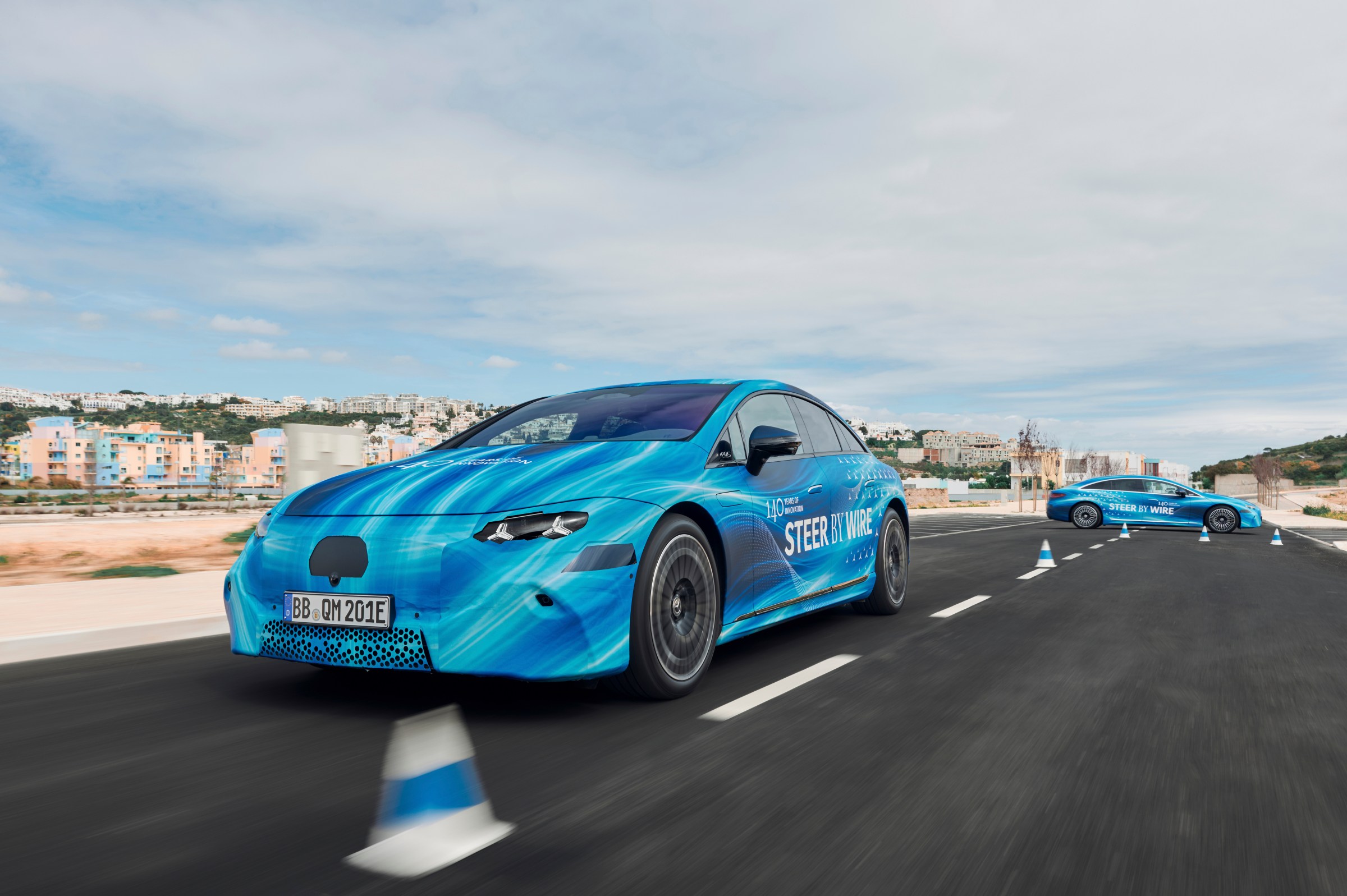 Yenilikçi direksiyon, geleceğin otomobili Mercedes EQS