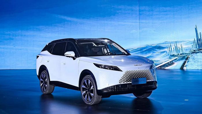 Yeni modeller Türkiye pazarında sahne alıyor, fiyatlar netleşiyor