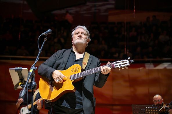 Yapay zeka notası çalıyor, gelecek belirsiz mi?