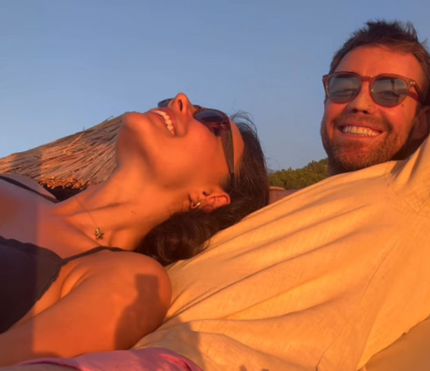 Gülüşler, anılar, bir yıl aşk dolu geçti