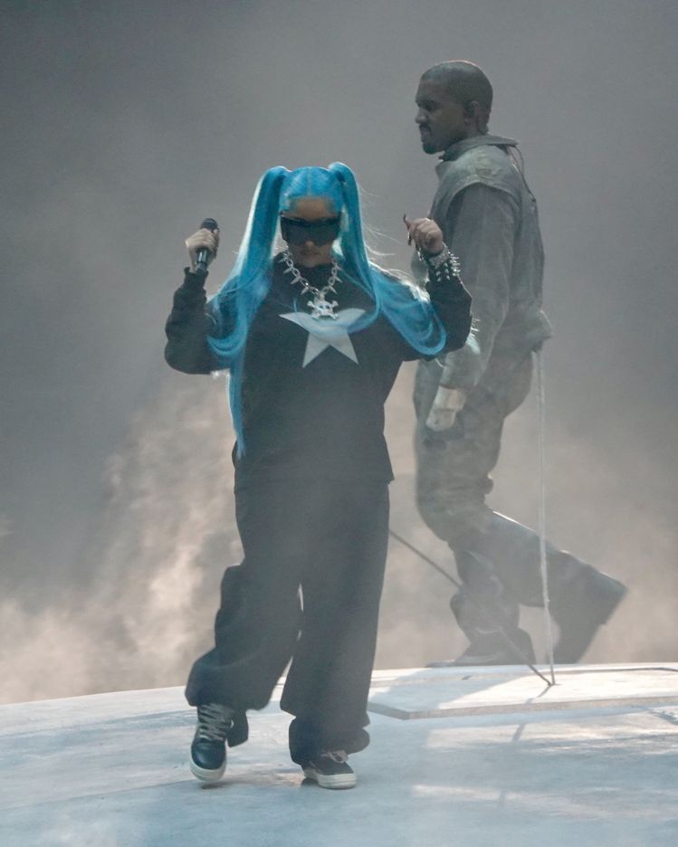 Sahne gerginliği, öfke, aksaklık, rapçi krizi, İstanbul'e geliyor