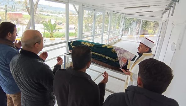 Vedaya ağrı, anılara saygı, sonsuzluğa bir veda