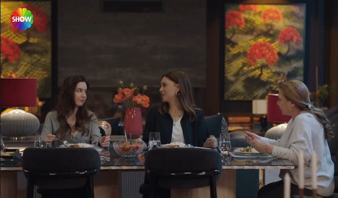 Yepyeni detaylar, şok göndermeler ve merak uyandıran anlar!