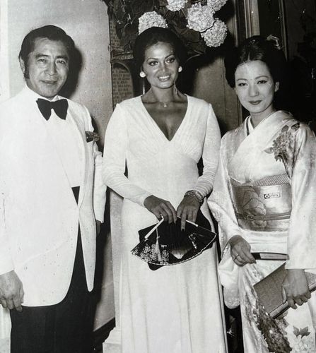 Zaman durmuş, efsane hala parlıyor