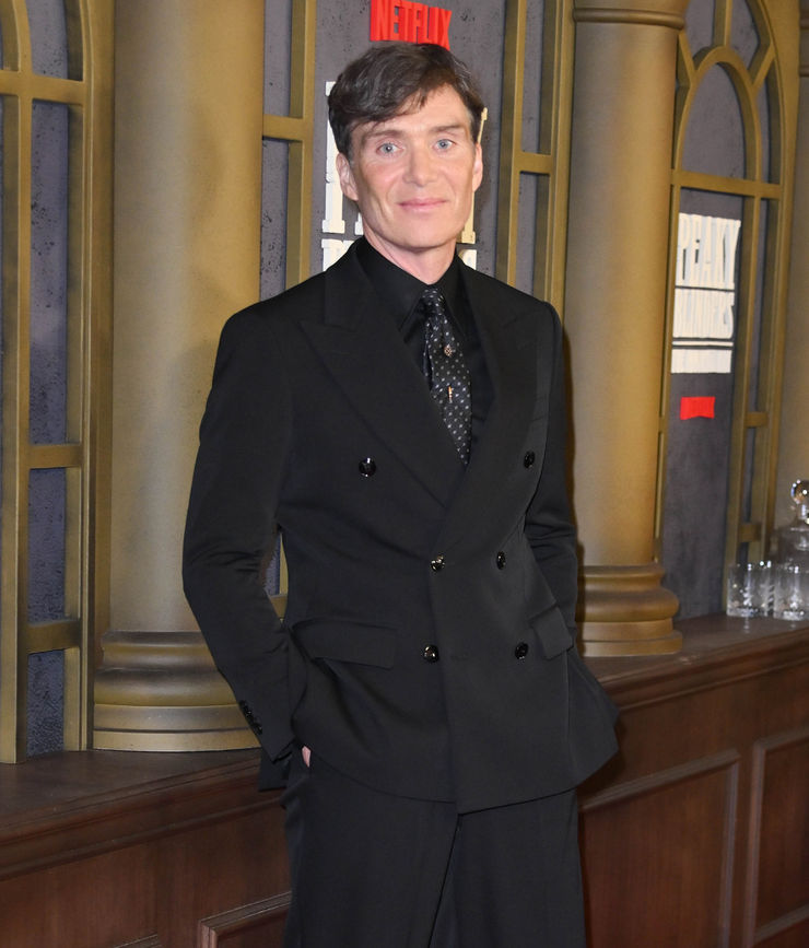 Güneşin altında şık koruma, Atina'da çekim keyfi