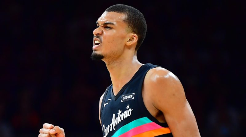 Genç yıldız sahalara dönüyor, yıl sonu ödülleri için yarışıyor