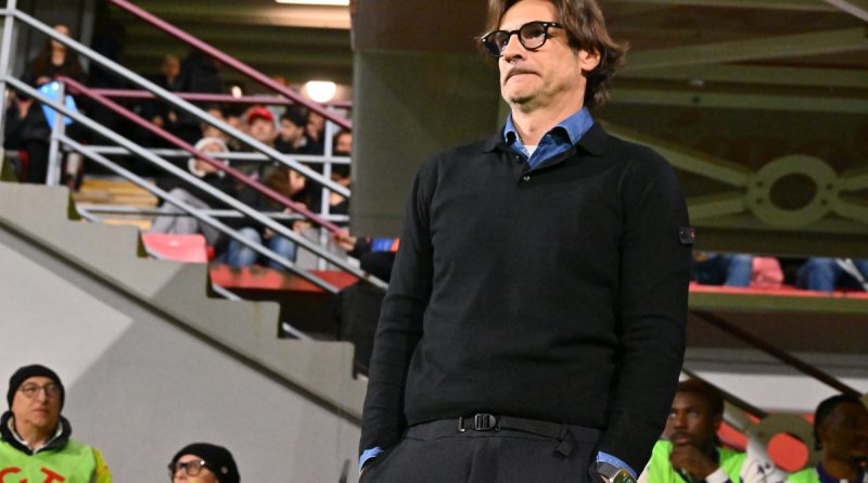 Selhurst Park'ta Konferans Ligi heyecanı, iki güçlü takım karşılaşıyor