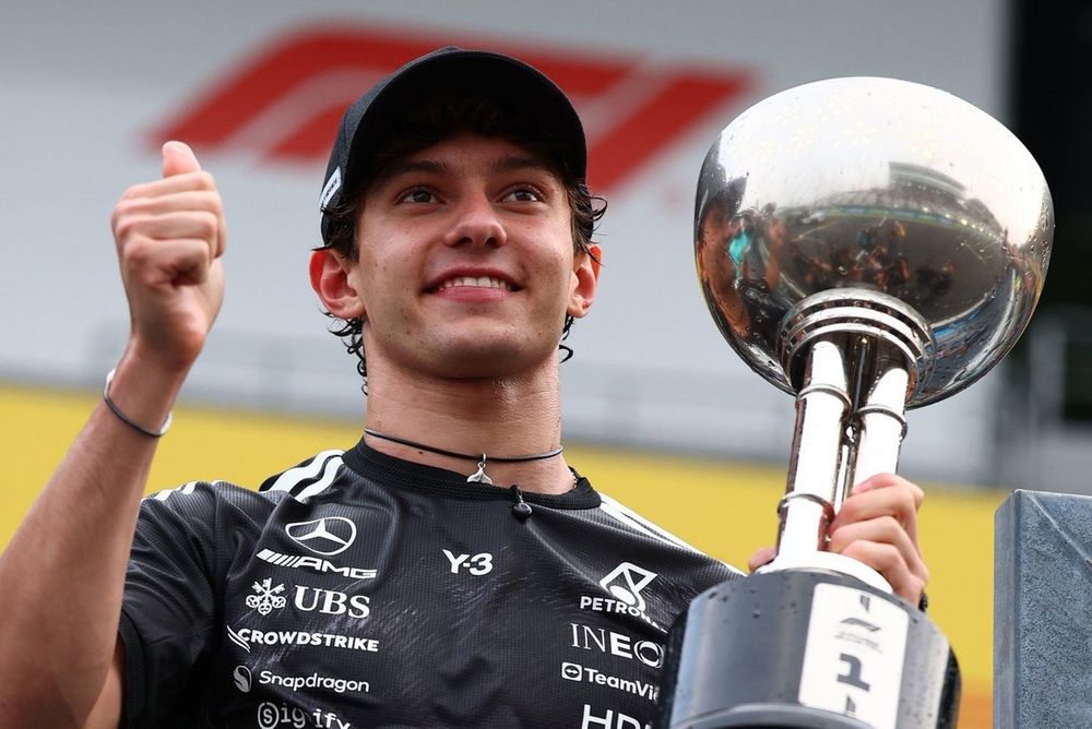 Genç yıldız Antonelli zirvede, tarihe geçti, Suzuka'da şölen!