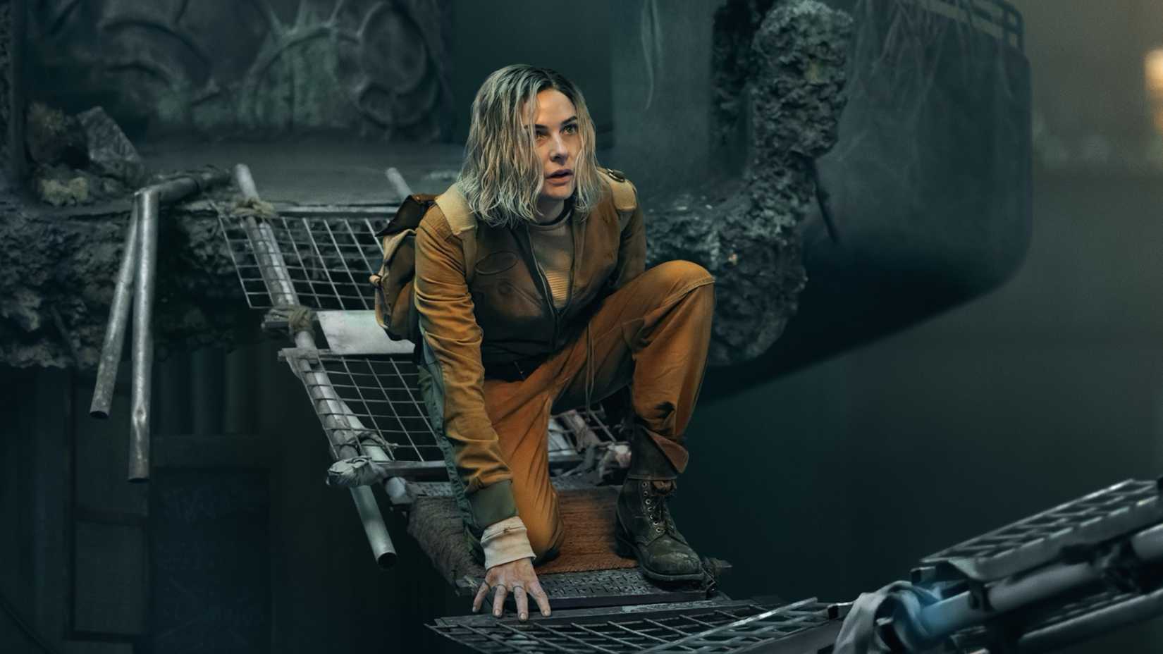 Yıkım sonrası umut filizleniyor, insanlık yeniden başlıyor