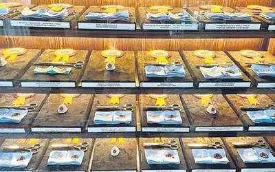 Beton ve çelikle şekillenen geleceğin yolları yükseliyor