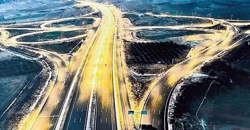 Asfalt kokusu, ilerleme arzusu, Türkiye yol alıyor