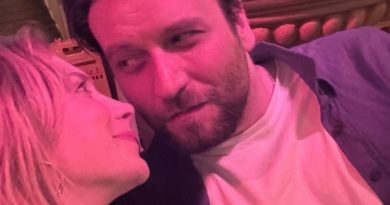 Aşk dolu anlar, iki yıl geçmiş gibi durmuyor