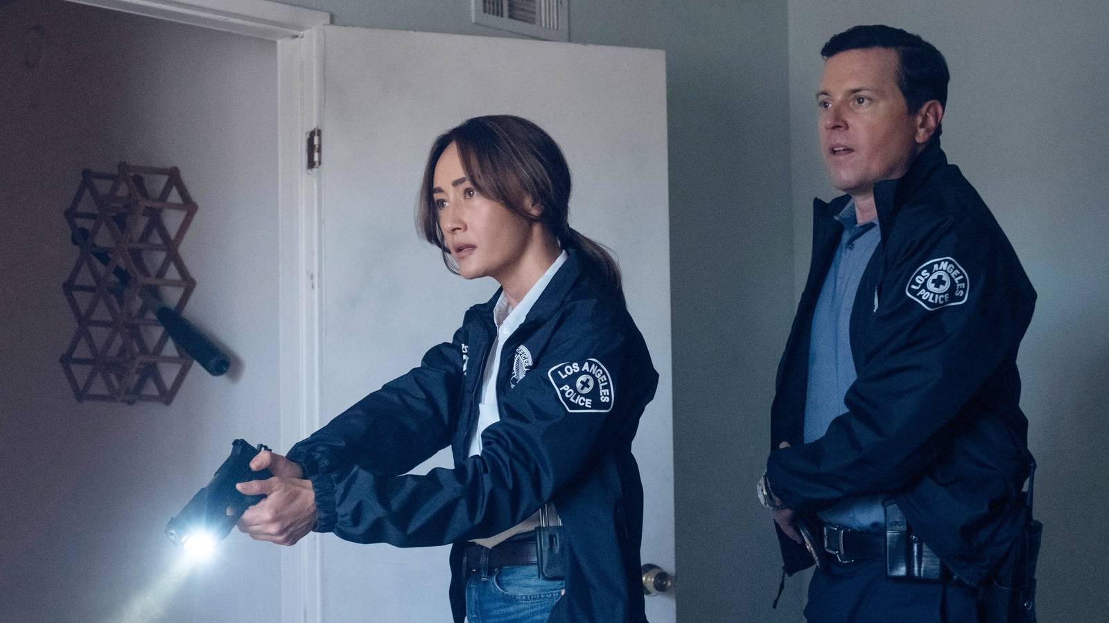 Gizemli sokaklar, karmaşık karakterler, sürükleyici bir hikaye