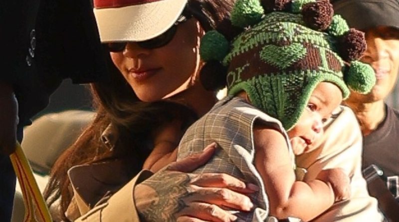 Paris'te anne-kız şıklığı, moda haftası coşkusu