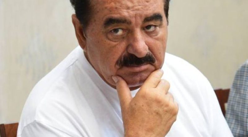 Acılarla dolu günleri atlatıyor, oğulla ilişkilerde gerilim devam ediyor