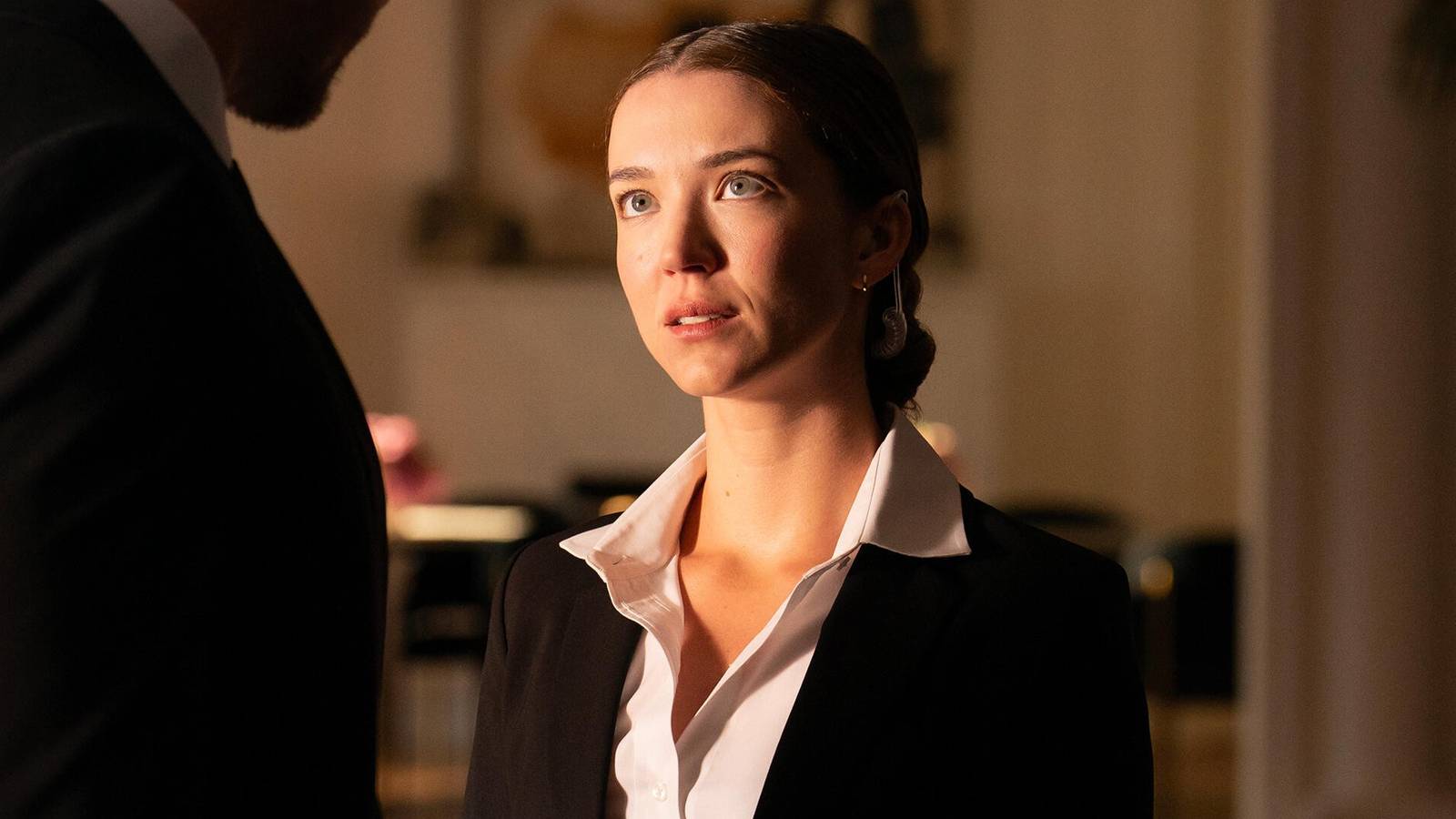 Gerilim dorukta, yeni bölüm merakla bekleniyor!