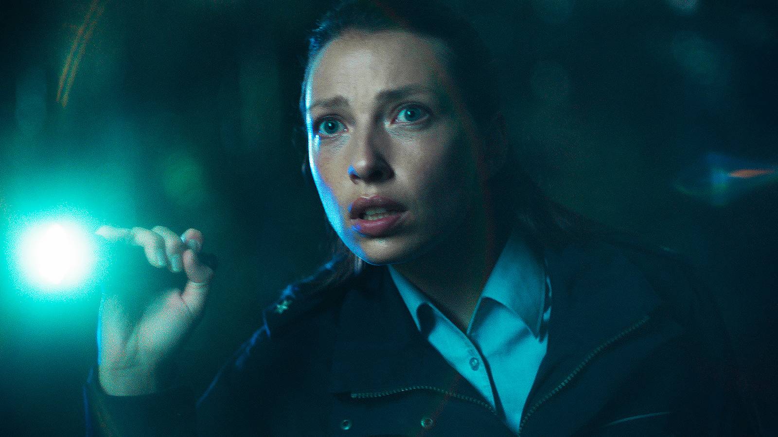 Gizemli geçmiş, karanlık sırlar, nefes kesen gerilim