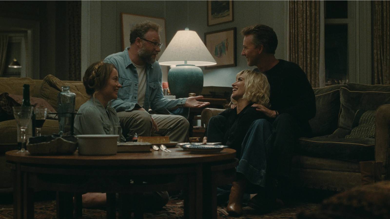 Gizem kokan davet, karanlık sırlar yüzeye çıkıyor