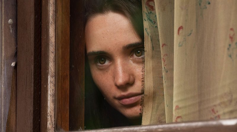 Karanlığın içindeki sırlar, geçmişin gölgeleri peşinizi bırakmıyor