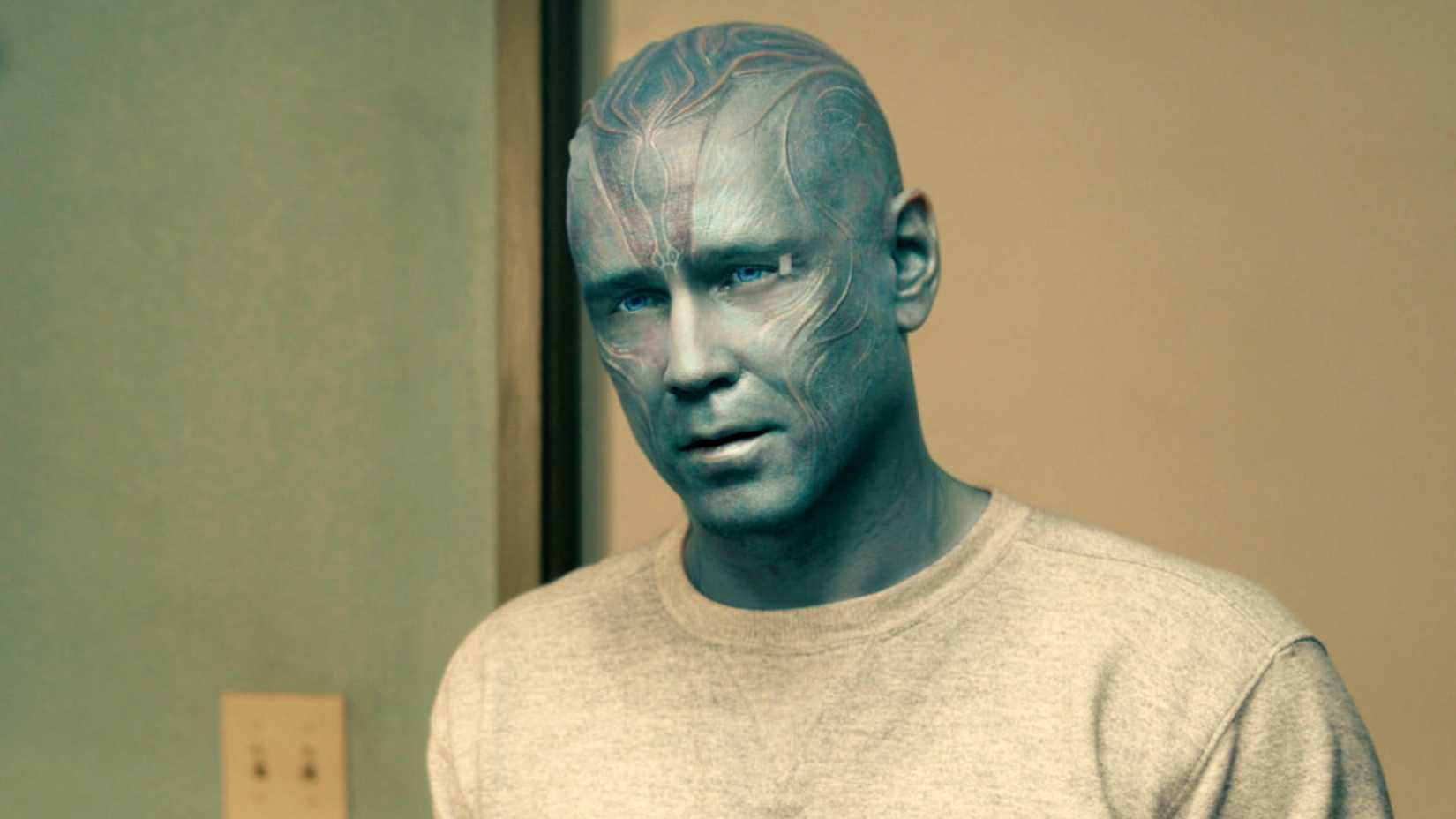 Gizem derinleşiyor, Farrell'ın Sugar'ı çözmeye devam ediyor