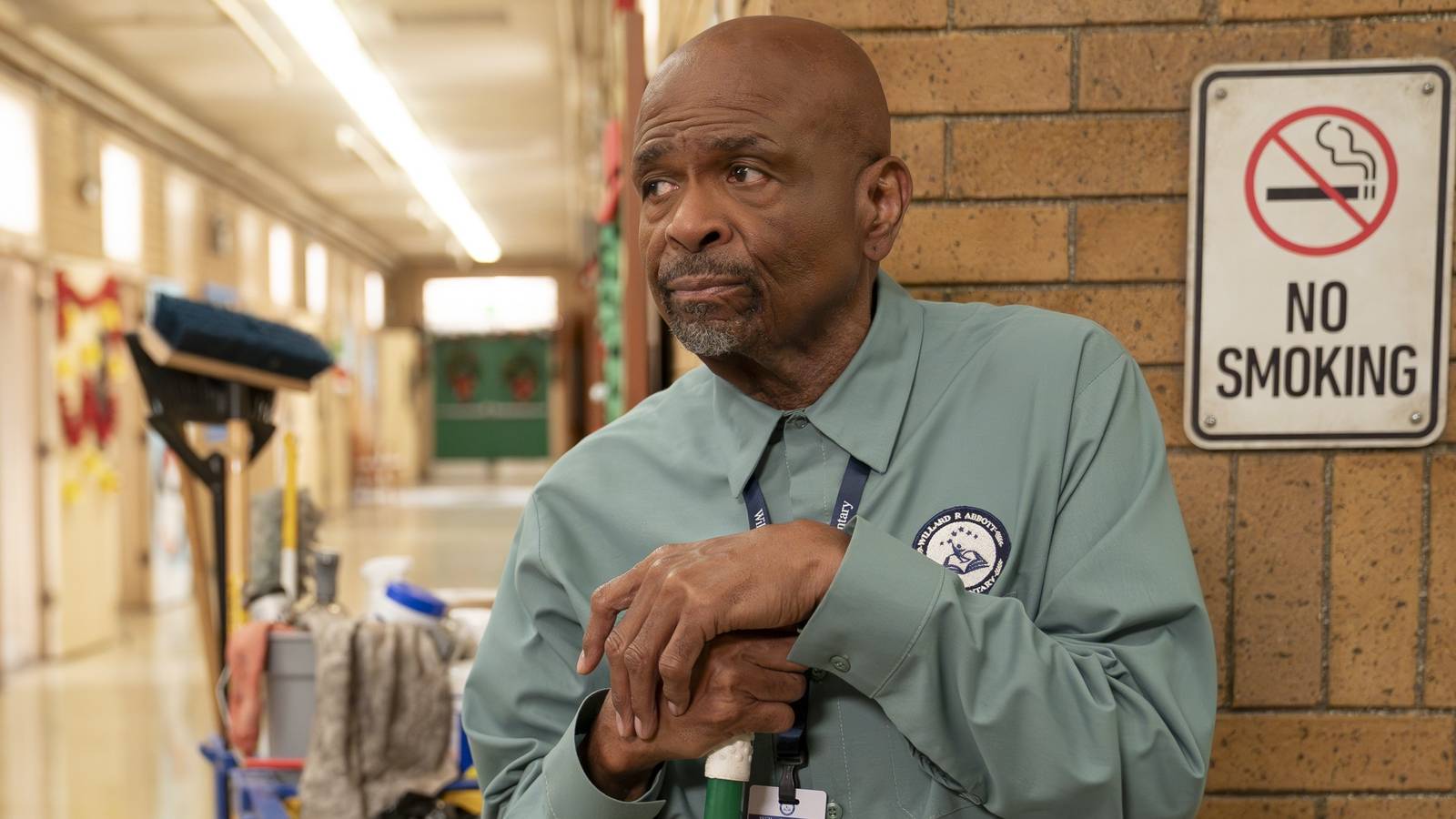 Bekçinin kimliği merak uyandırıyor, finalde mi açıklanacak?