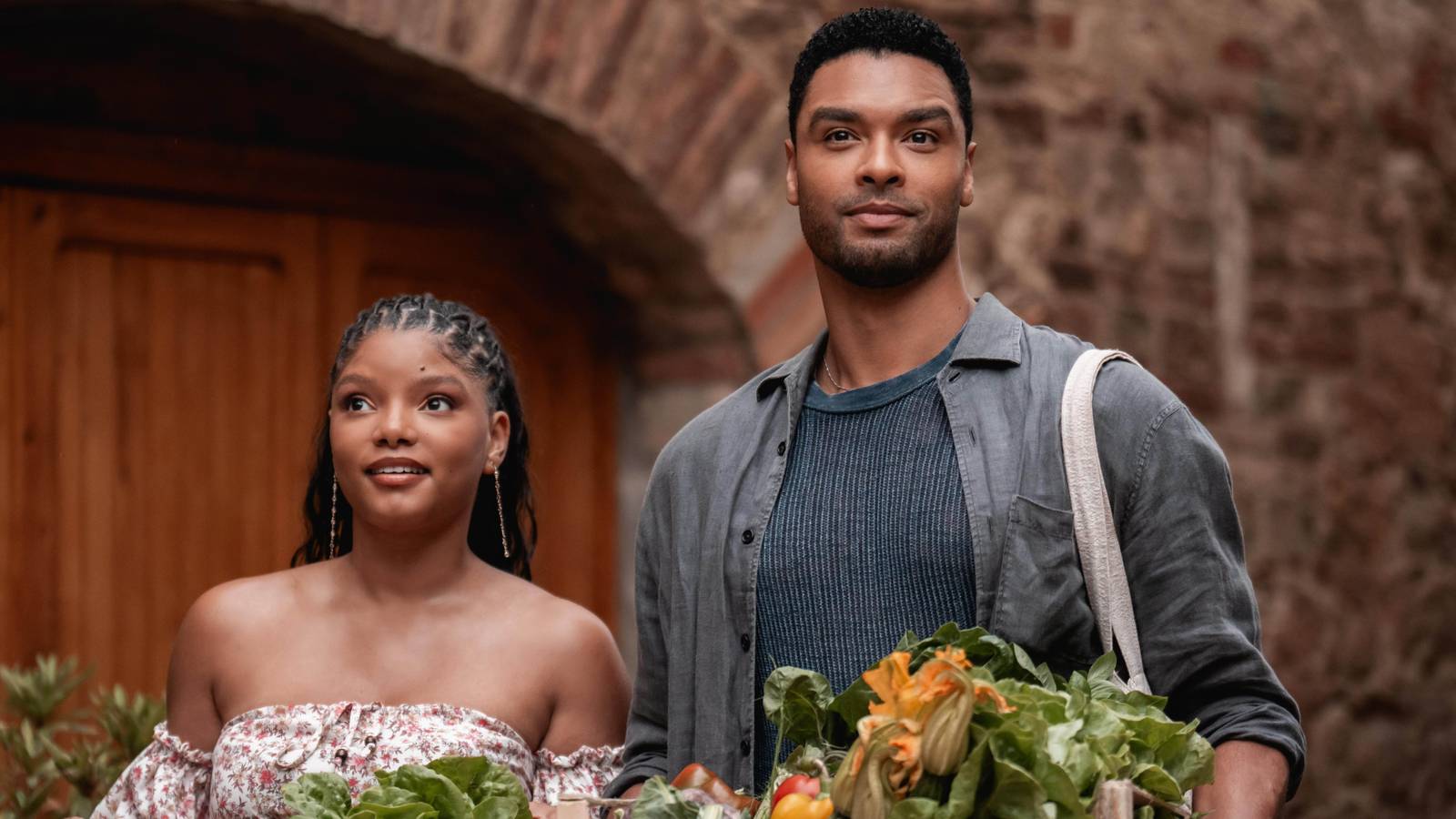 Toskana manzarası, aşk kokusu, sıcaklık, gülüşler